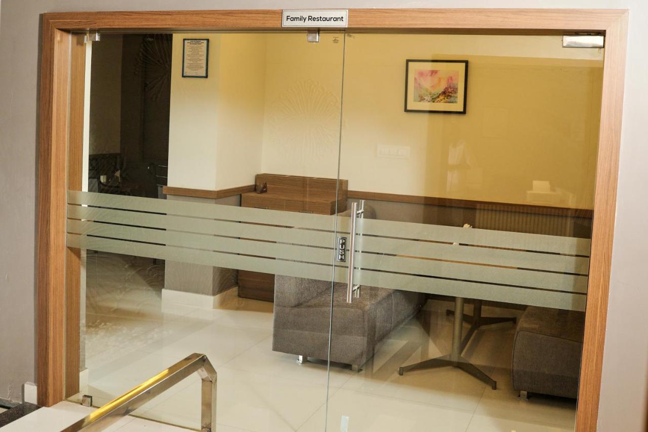 Gino Tourist Home Kochi Dış mekan fotoğraf